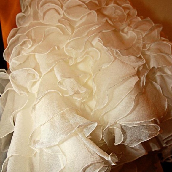 THE WEDDING DAY Wedding dress - Picture 8 of 12